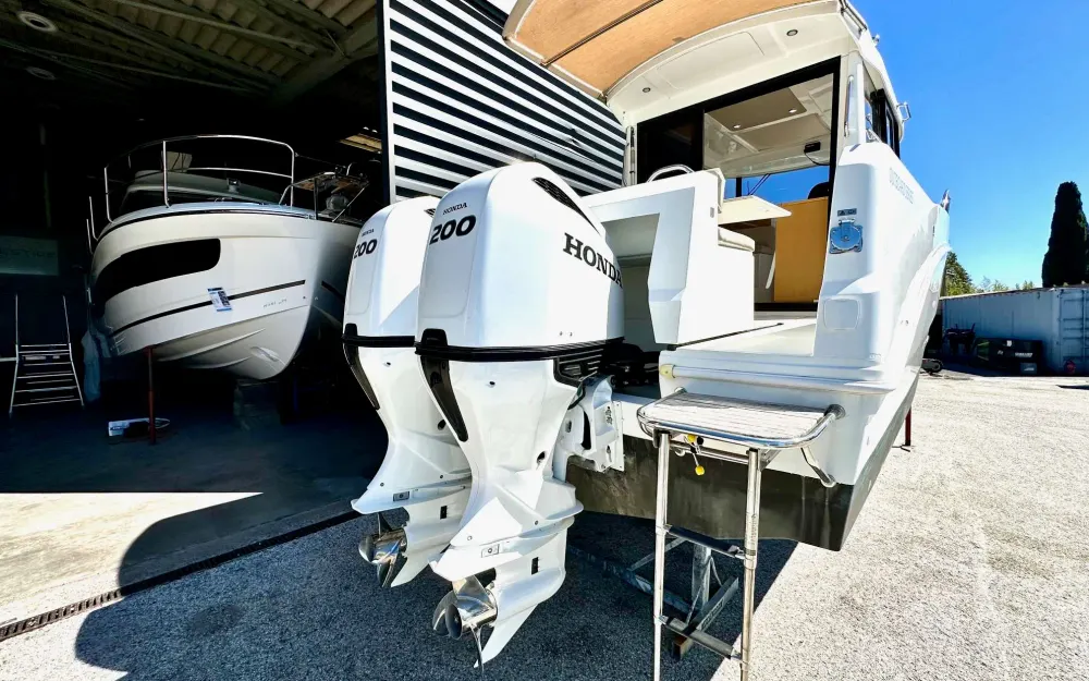 slider 5 Rodman  890 Ventura - null