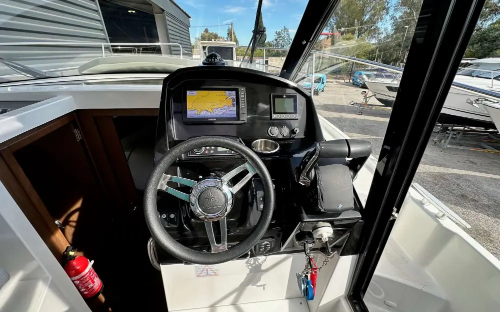 slider 16 Jeanneau Merry Fisher 895 - null