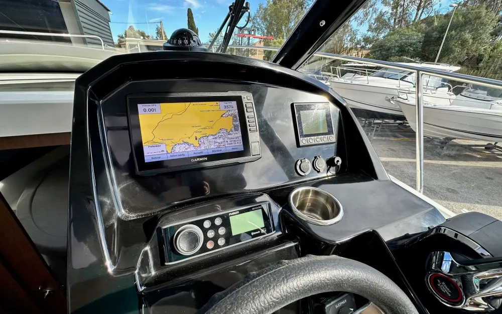 slider 17 Jeanneau Merry Fisher 895