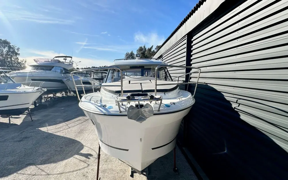 slider 30 Jeanneau Merry Fisher 895 - null