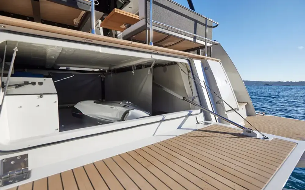 slider 11 Jeanneau Prestige M48 - null