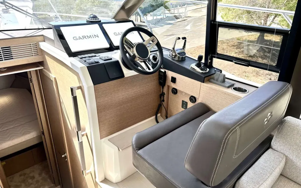 slider 9 Jeanneau Prestige 420 Fly - null