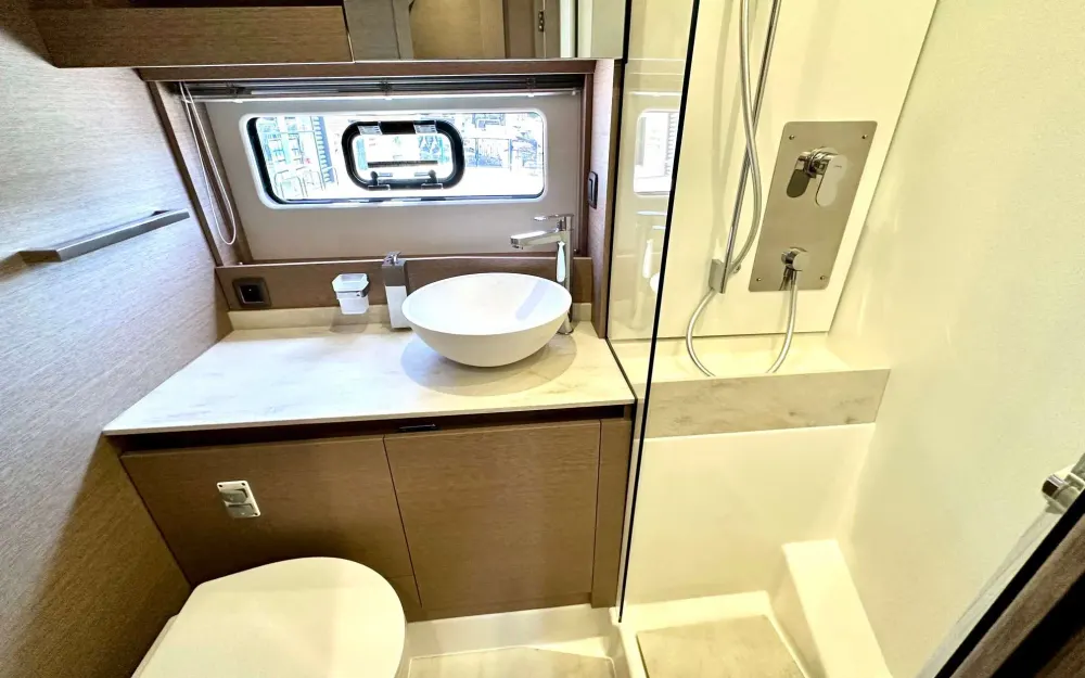 slider 16 Jeanneau Prestige 420 Fly