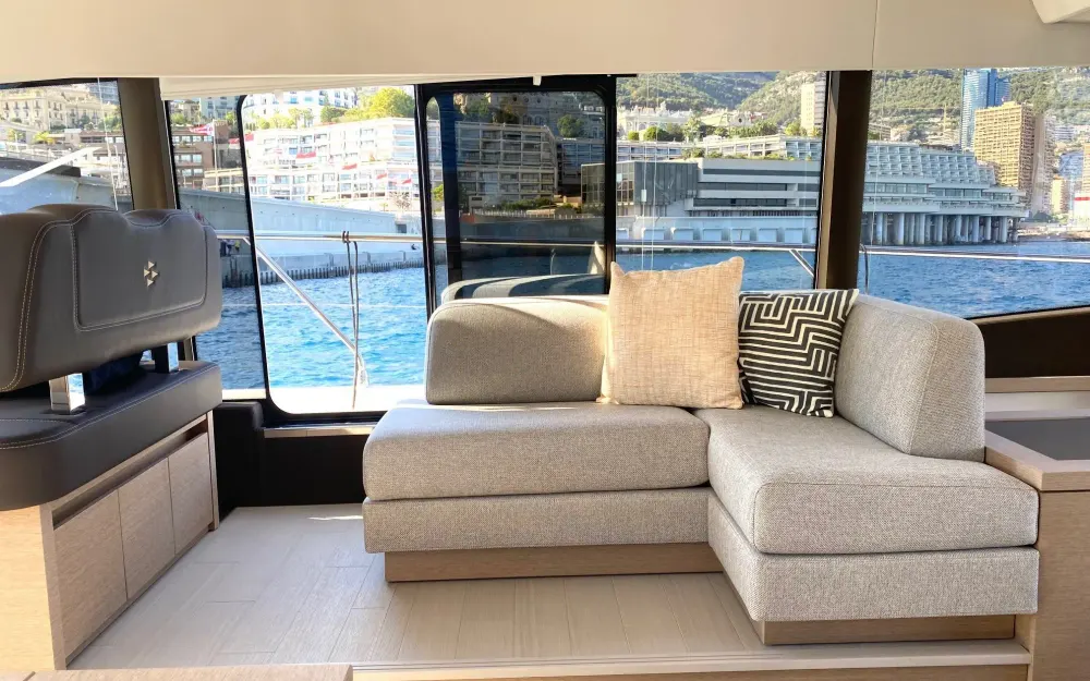 slider 13 Jeanneau Prestige 520