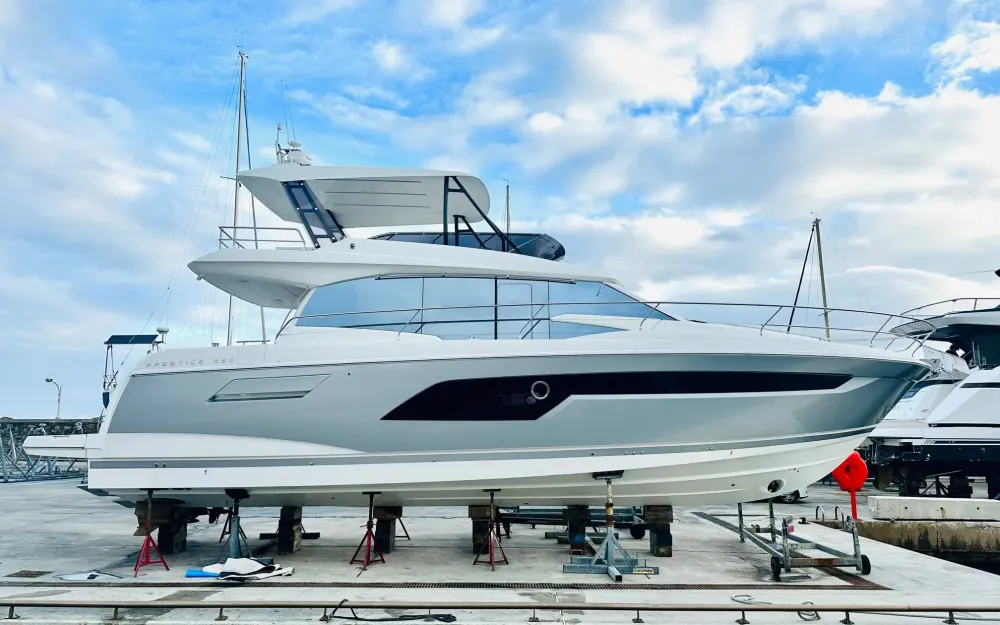 slider 1 Jeanneau Prestige 520 - null