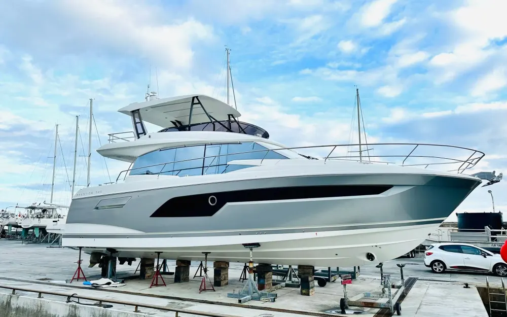 slider 2 Jeanneau Prestige 520 - null