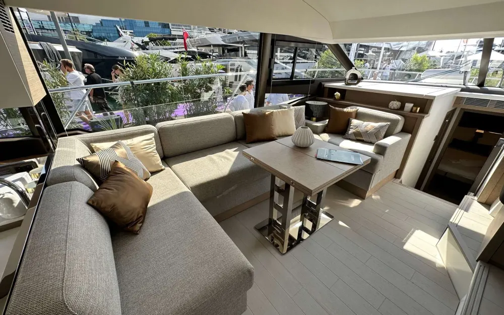 slider 9 Jeanneau Prestige 520 - null