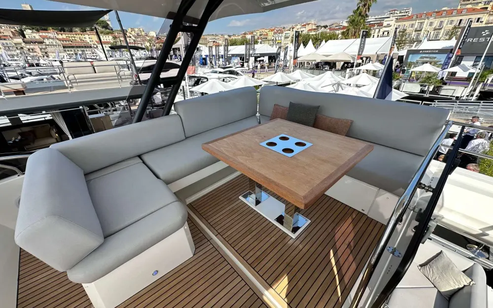 slider 22 Jeanneau Prestige 520 - null