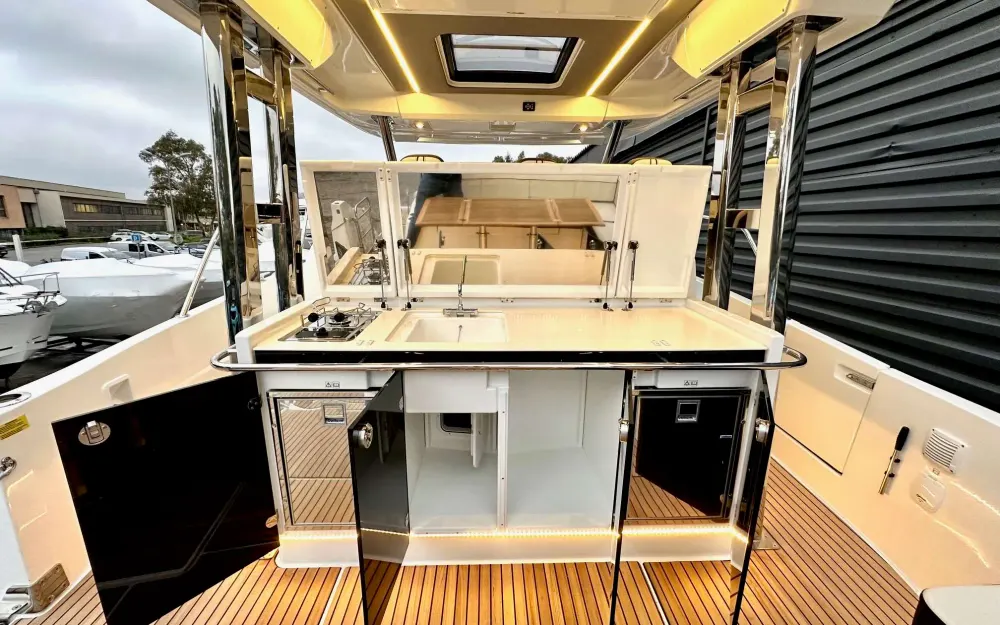 slider 12 Jeanneau Cap Camarat 12.5 WA - null