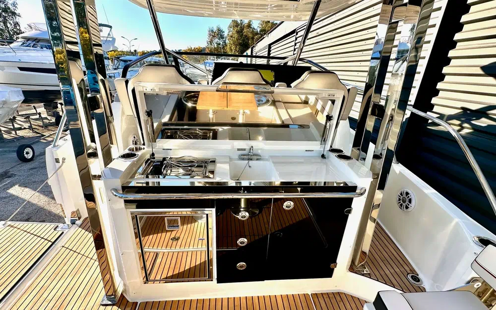 slider 15 Jeanneau Cap Camarat 10.5 WA Cap Camarat 10.5 Wa Serie 2