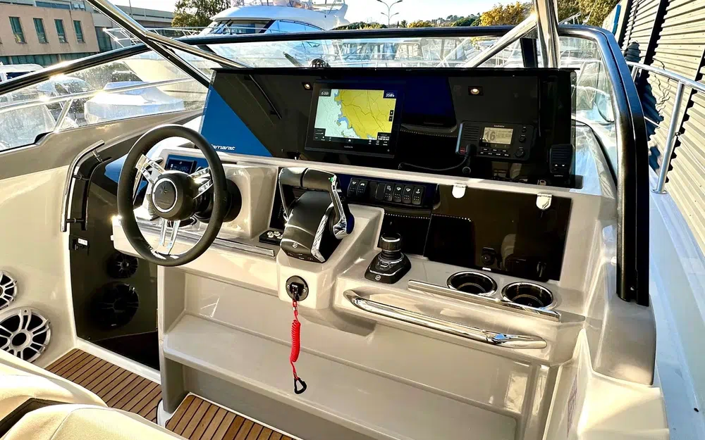 slider 19 Jeanneau Cap Camarat 10.5 WA Cap Camarat 10.5 Wa Serie 2