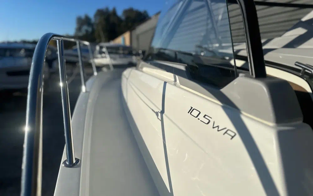 slider 22 Jeanneau Cap Camarat 10.5 WA Cap Camarat 10.5 Wa Serie 2