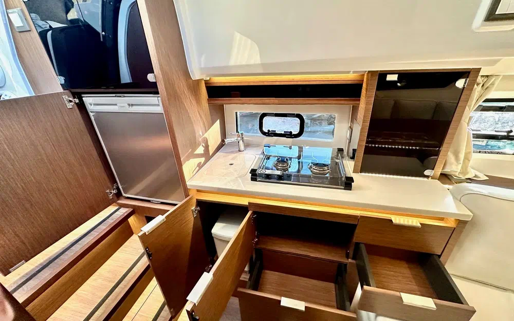 slider 33 Jeanneau Cap Camarat 10.5 WA Cap Camarat 10.5 Wa Serie 2