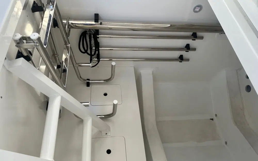 slider 39 Jeanneau Cap Camarat 10.5 WA Cap Camarat 10.5 Wa Serie 2