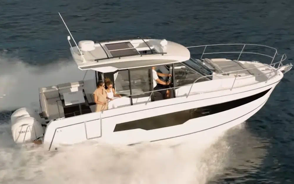 slider 0 Jeanneau Merry Fisher 895