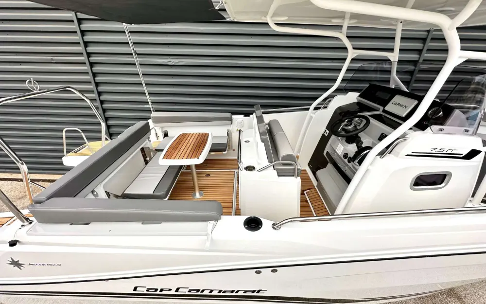 slider 31 Jeanneau Cap Camarat 7.5 CC Serie 3 - null