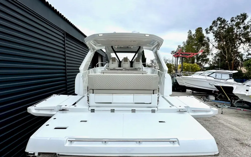 slider 3 Jeanneau DB 37 - null