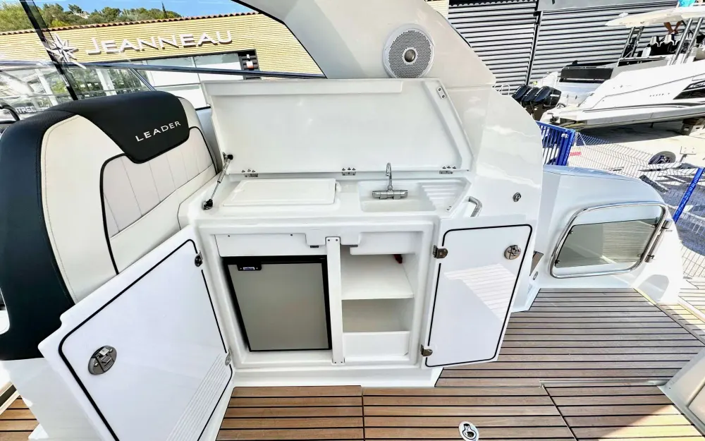 slider 12 Jeanneau Leader 36 - null