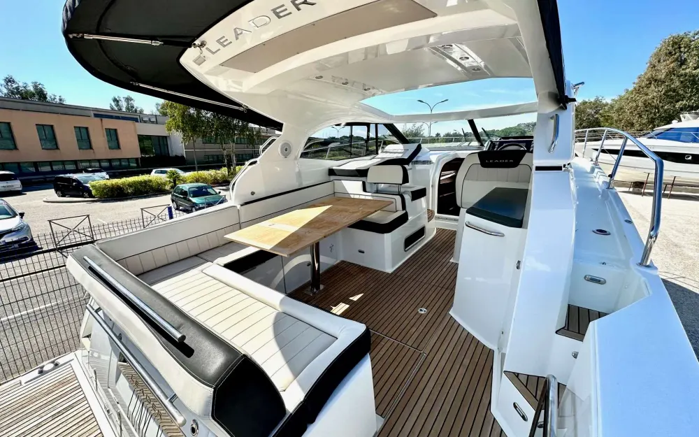 slider 6 Jeanneau Leader 36 - null