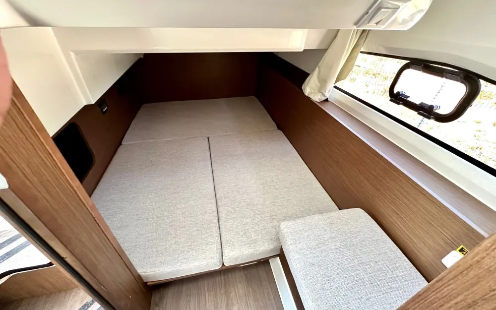 slider 6 Jeanneau Merry Fisher 1095 - null