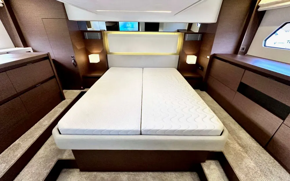 slider 23 Jeanneau Prestige 460 Fly - null
