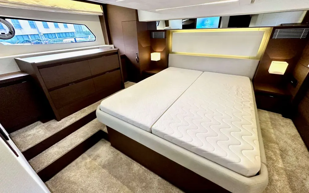 slider 24 Jeanneau Prestige 460 Fly - null