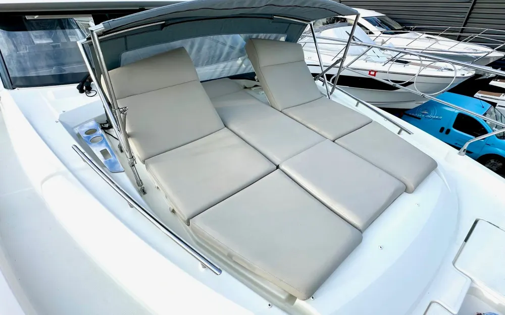 slider 27 Jeanneau Prestige 460 Fly - null