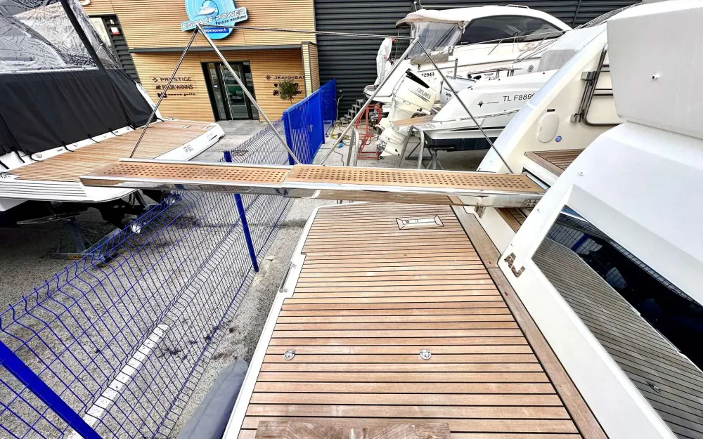 slider 37 Jeanneau Prestige 460 Fly - null