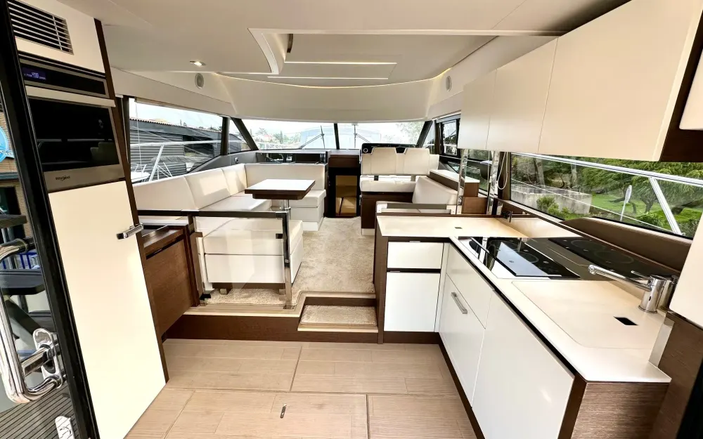 slider 8 Jeanneau Prestige 460 Fly - null