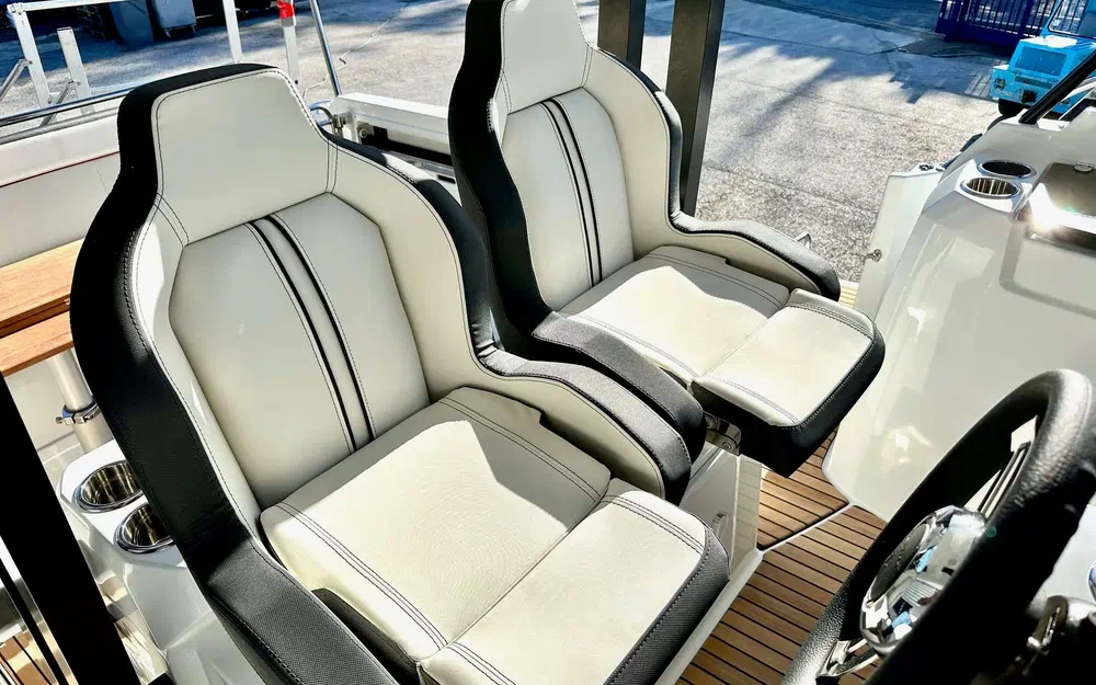 slider 15 Jeanneau Cap Camarat 9.0 WA