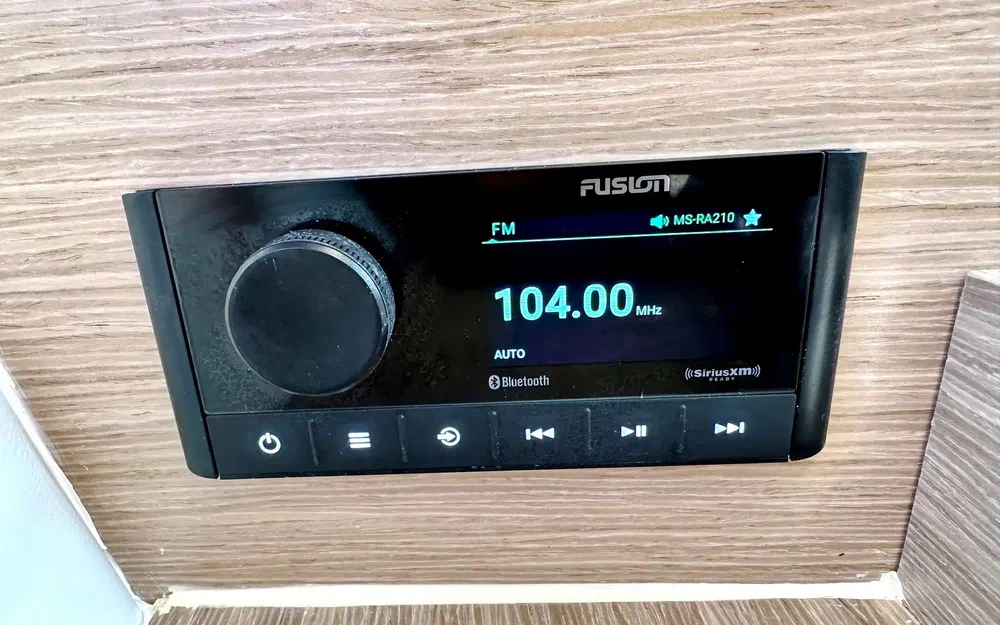 slider 25 Jeanneau Cap Camarat 9.0 WA