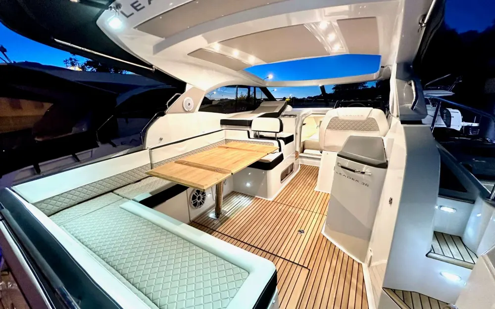 slider 6 Jeanneau Leader 36 - null