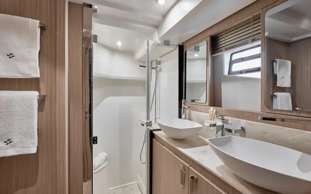 slider 18 Jeanneau Prestige F4 - null