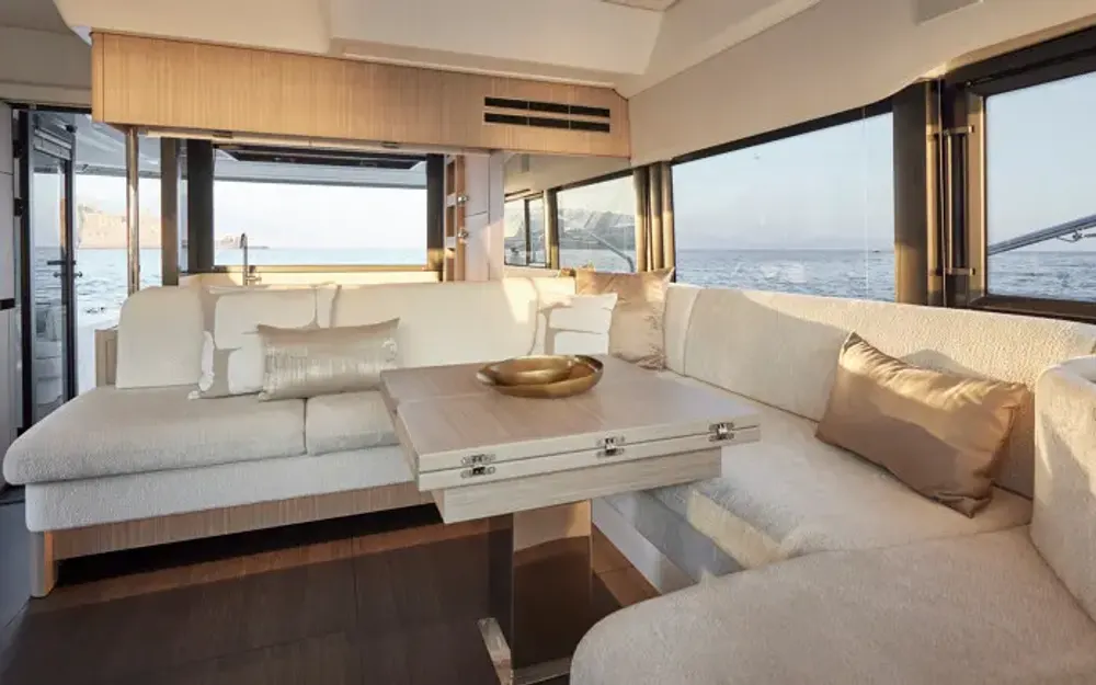 slider 21 Jeanneau Prestige F4 - null