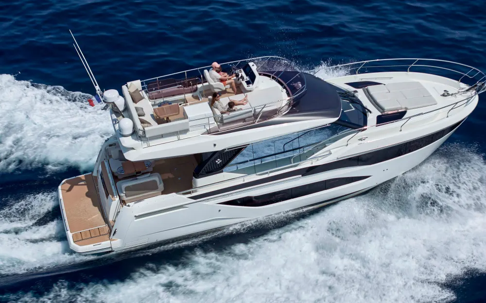slider 1 Jeanneau Prestige F4 - null