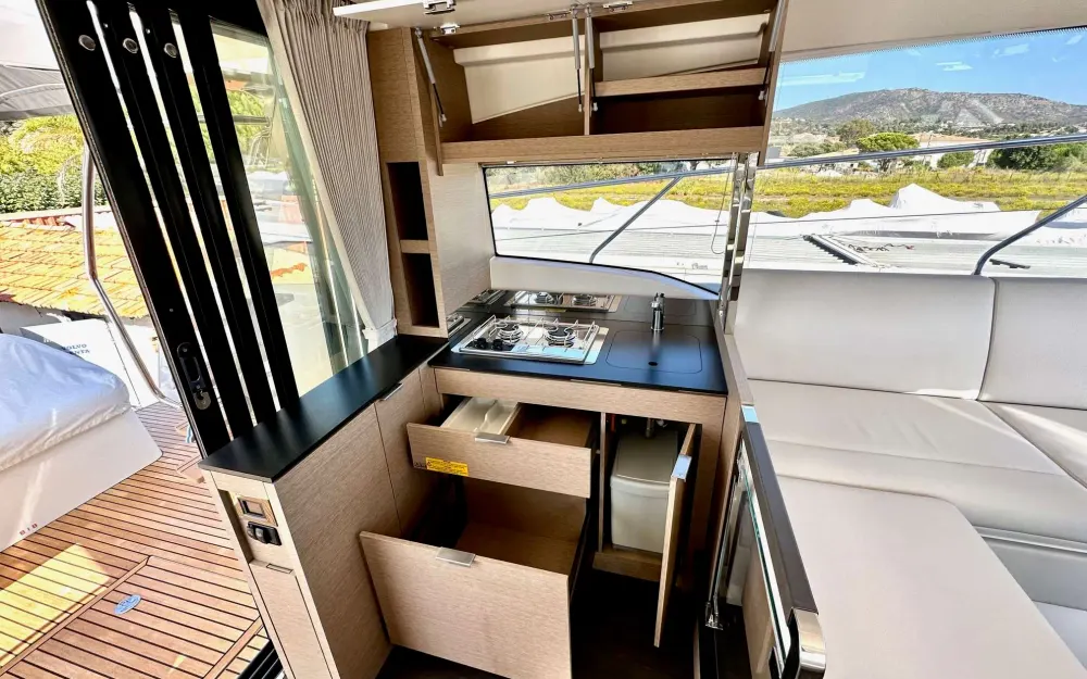 slider 10 Jeanneau Prestige 420 Fly - null