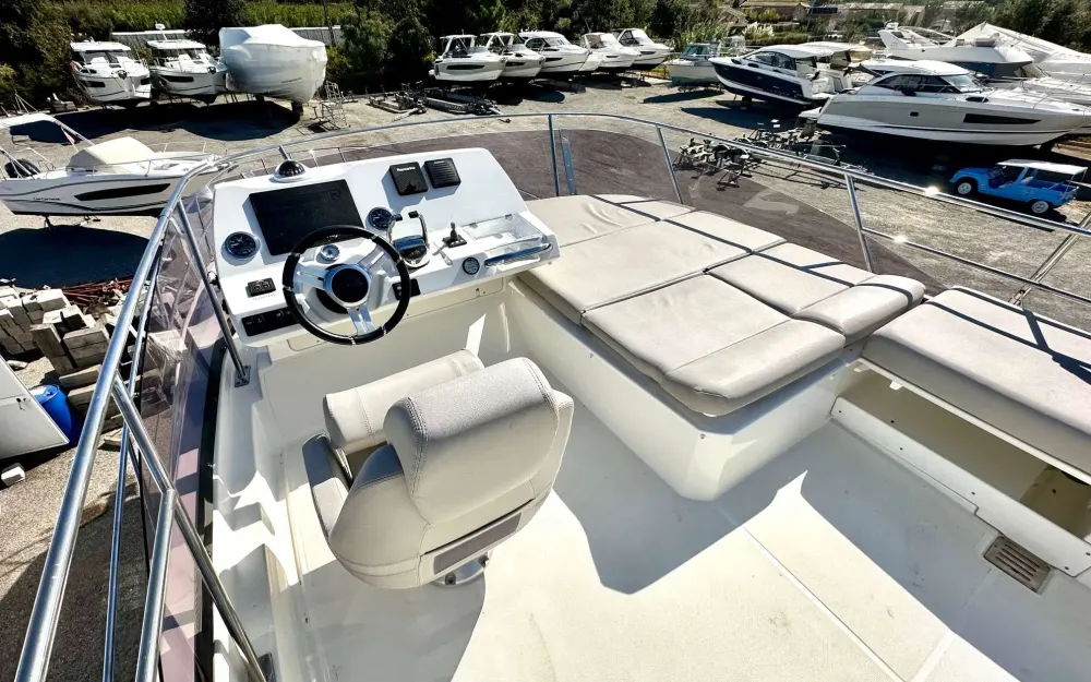 slider 23 Jeanneau Prestige 420 Fly - null