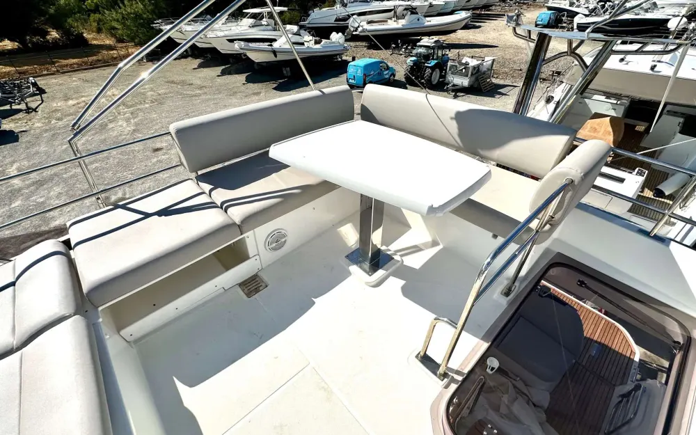 slider 26 Jeanneau Prestige 420 Fly - null