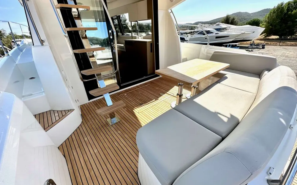 slider 4 Jeanneau Prestige 420 Fly - null