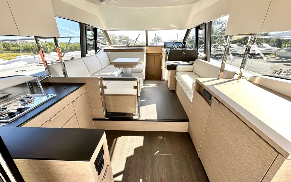 slider 8 Jeanneau Prestige 420 Fly - null