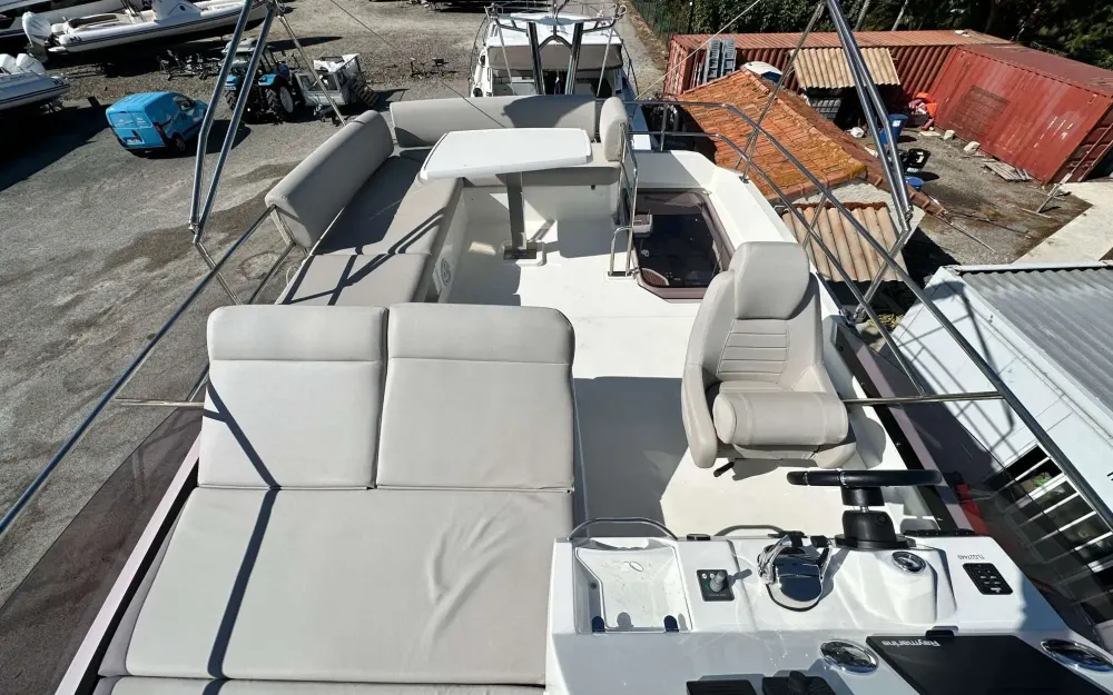 slider 24 Jeanneau Prestige 420 Fly - null