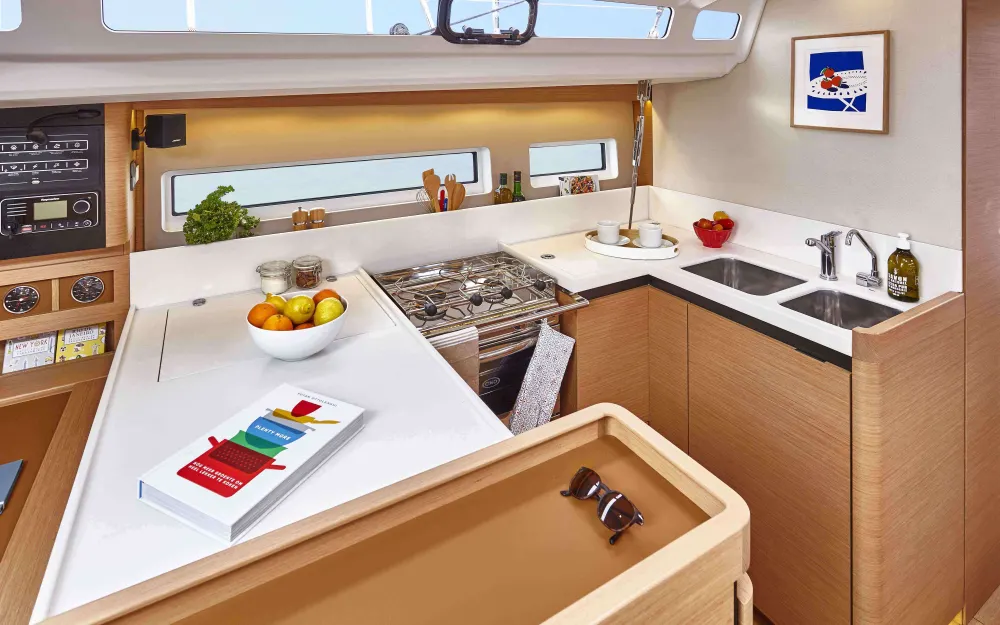 slider 5 Jeanneau Sun Odyssey 440 - null