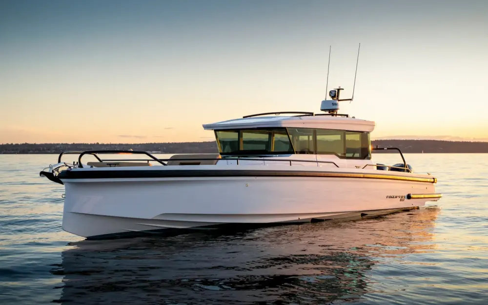 AxoparAxopar 37 XC Cross Cabin
