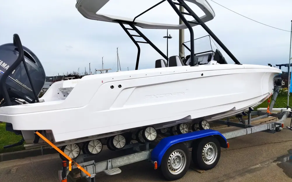 slider 0 Axopar  22 T Top