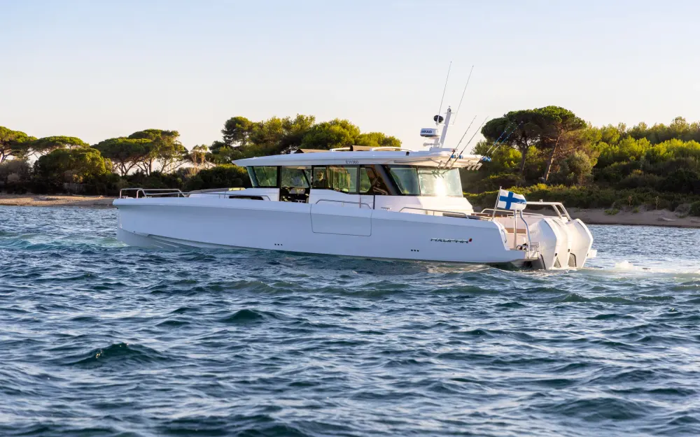 slider 1 Axopar  45 XC CROSS CABIN