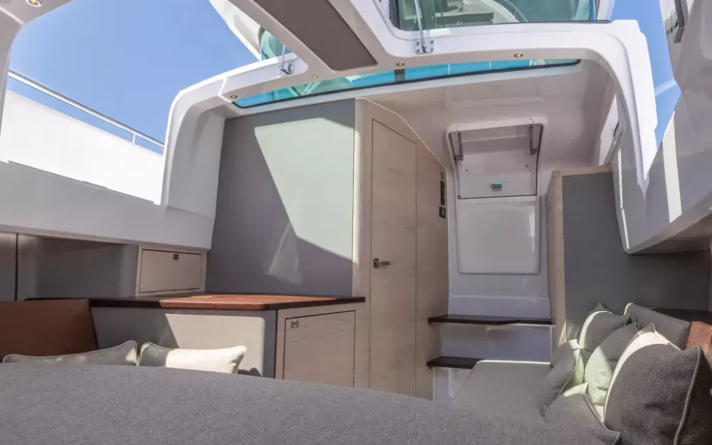 slider 10 Axopar  45 XC CROSS CABIN