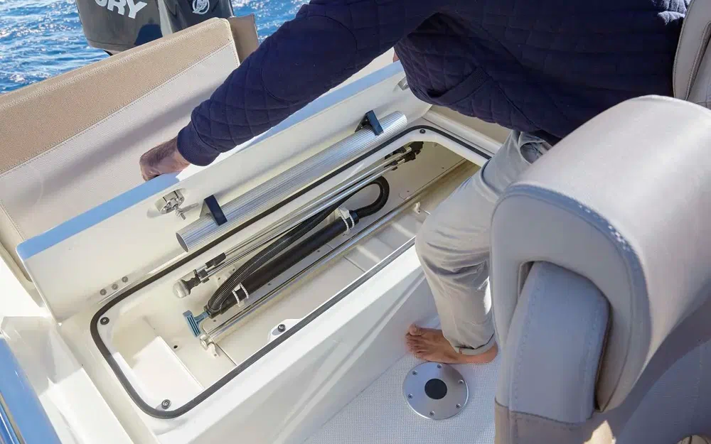 slider 17 Quicksilver 675