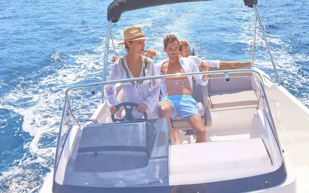 slider 4 Quicksilver  675Sundeck