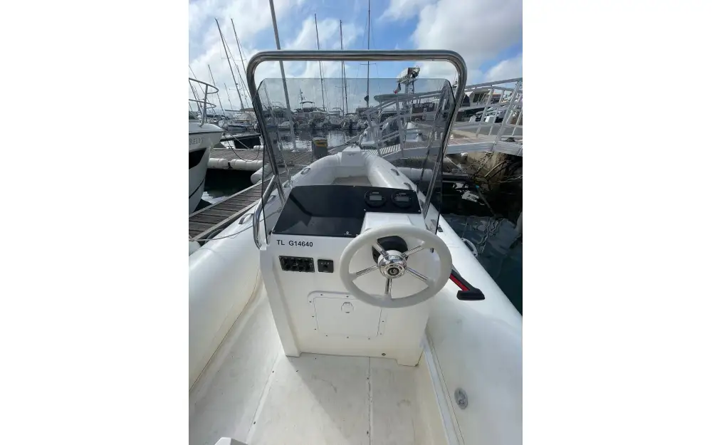 slider 4 Capelli Tempest 570