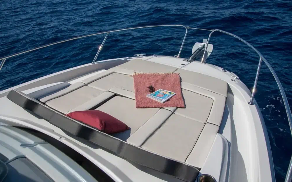 slider 3 Jeanneau Cap Camarat 9.0 WA